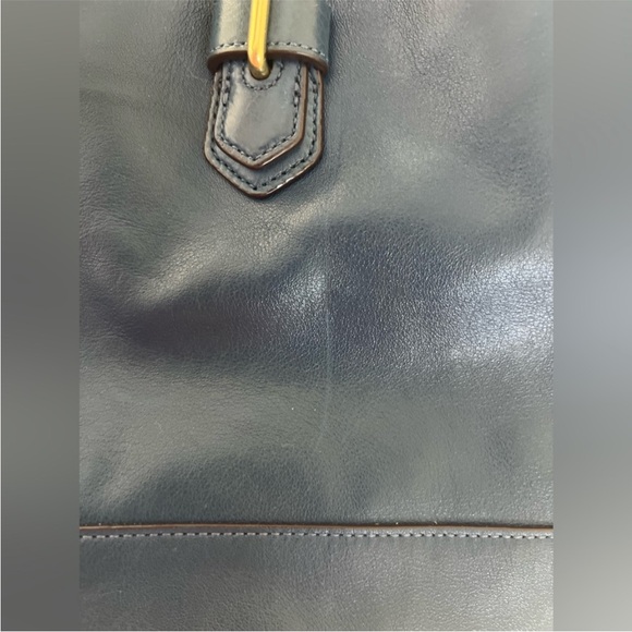 Coach Chelsea Jayden navy leather shoulder bag with gold toned hardware - Picture 11 of 14